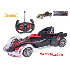RC formule na vysílačku se světelným efektem.